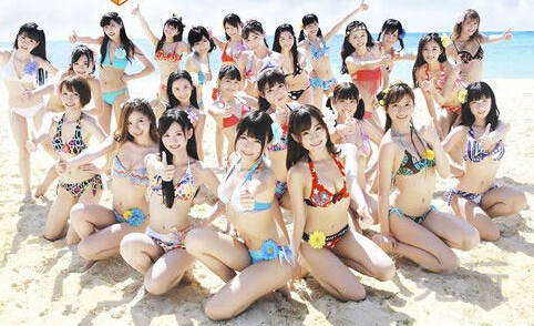 【新闻】shn48成员造访edg战队训练基地