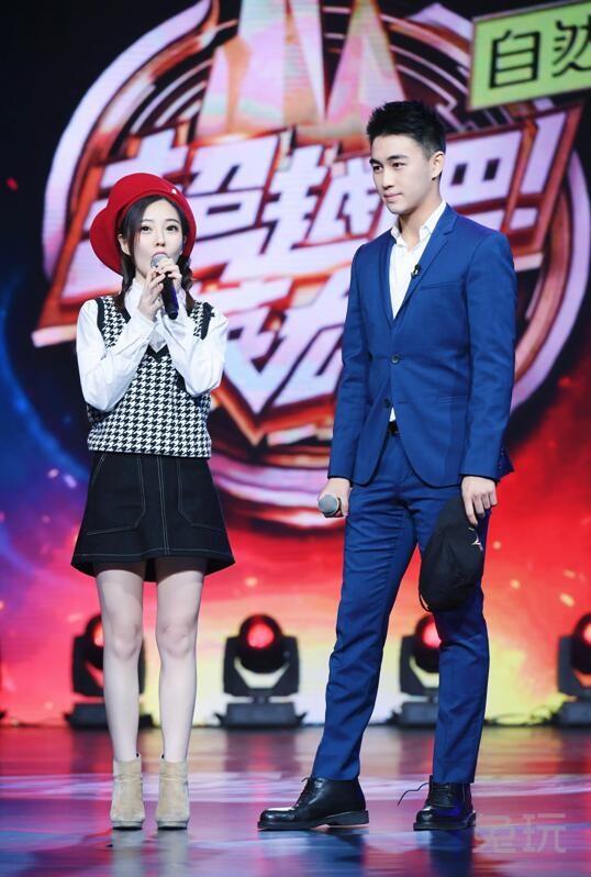 V5战队老板何猷君现身《超越吧!英雄》,终极大