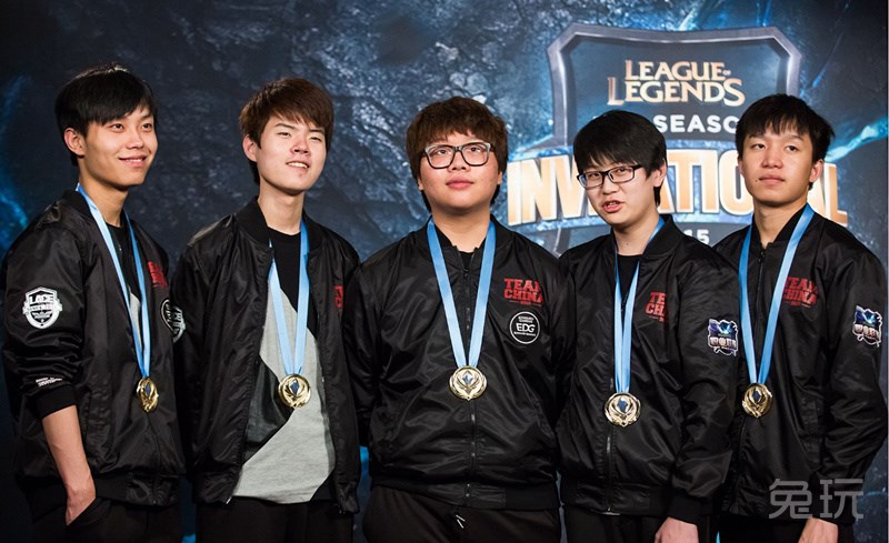 2015年edg msi夺冠五人组:korol,deft,pawn,meiko,clearlove