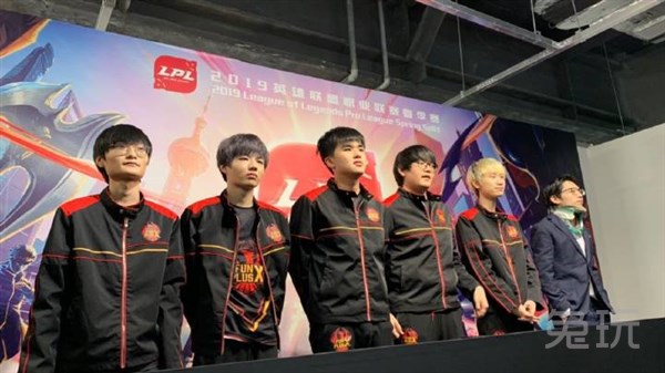 FPX赛后群访 Doinb:天使16级以后可以1打5 FPX赛后群访 Doinb:天使16级以后可以1打5