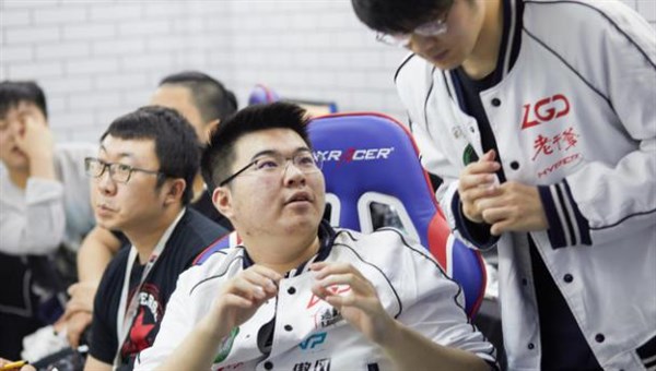 VG保级形势不容乐观 升降级赛YM将迎战LGD