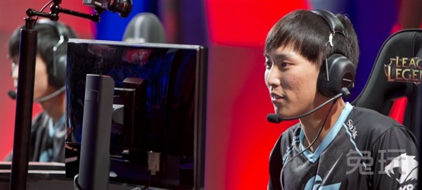 新版艾希重返赛场?世界第一艾希最强出装攻略